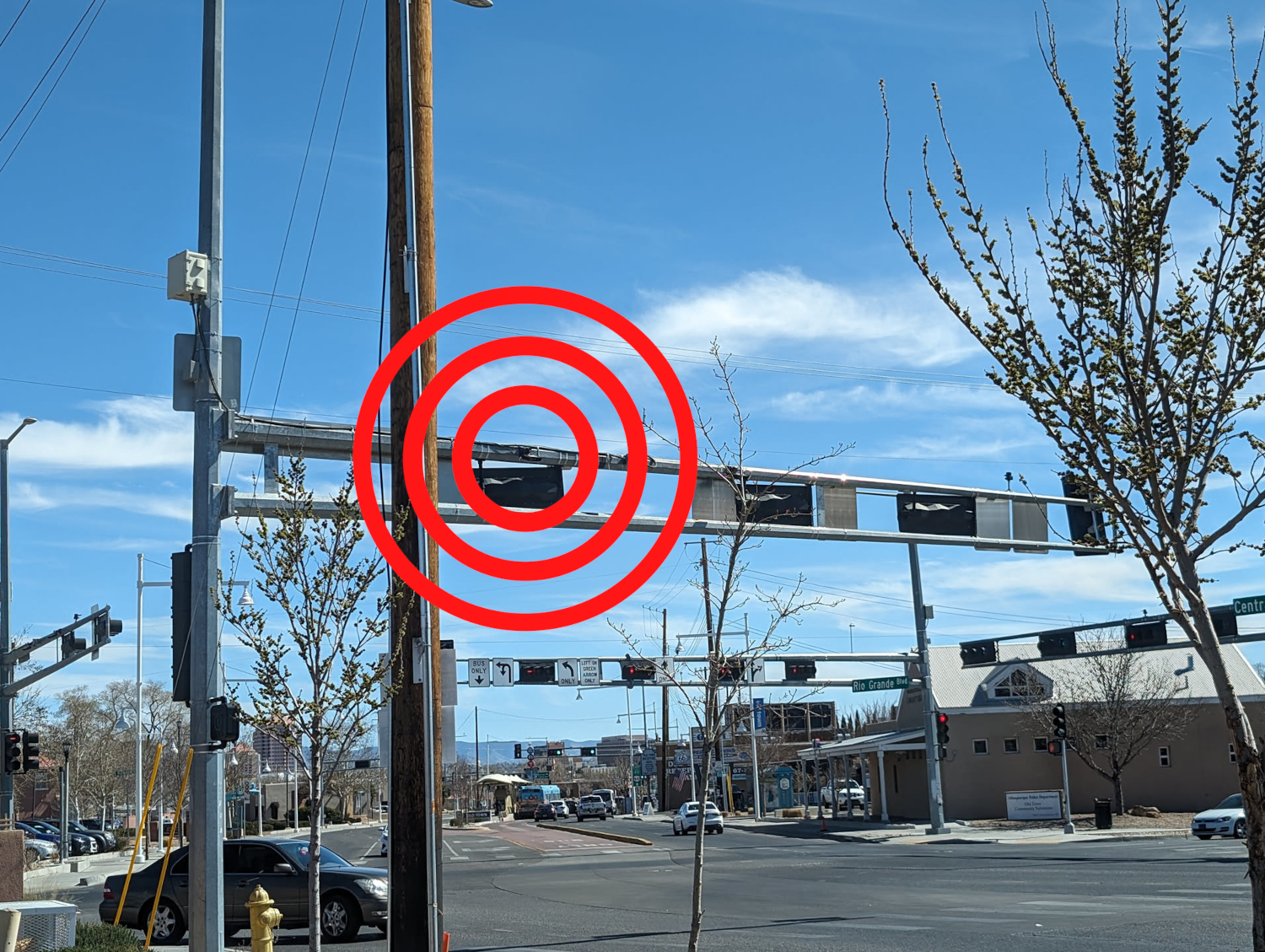 Motorola ALPR on signal arm